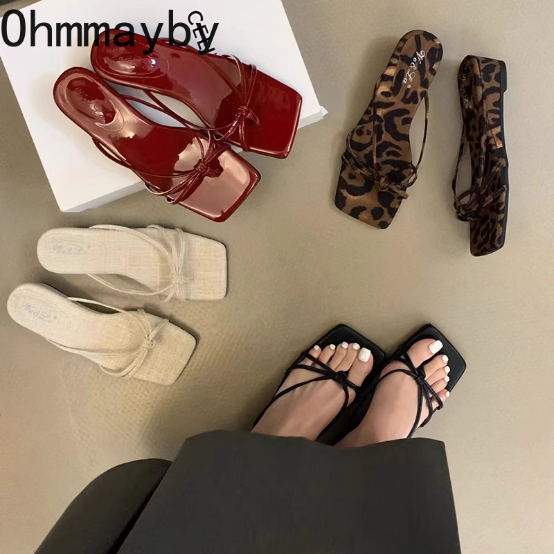 Street Fashion Dress - Sandal Jepit Hak Wedges Wanita Musim