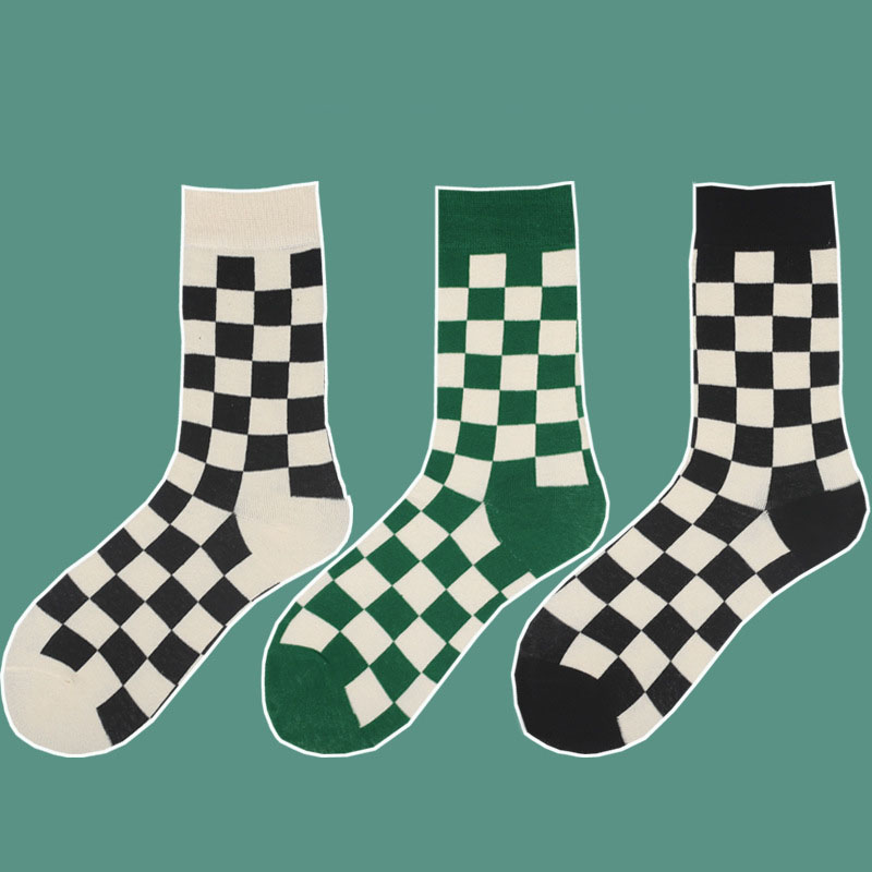 Street Fashion Youtube - Kaos Kaki Wanita Hitam Motif Kotak-kotak,