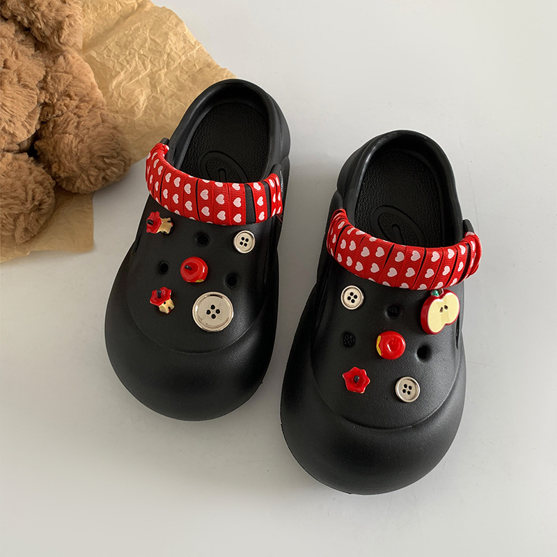 Street Fashion Female - Sepatu Clogs Wanita untuk di Dalam