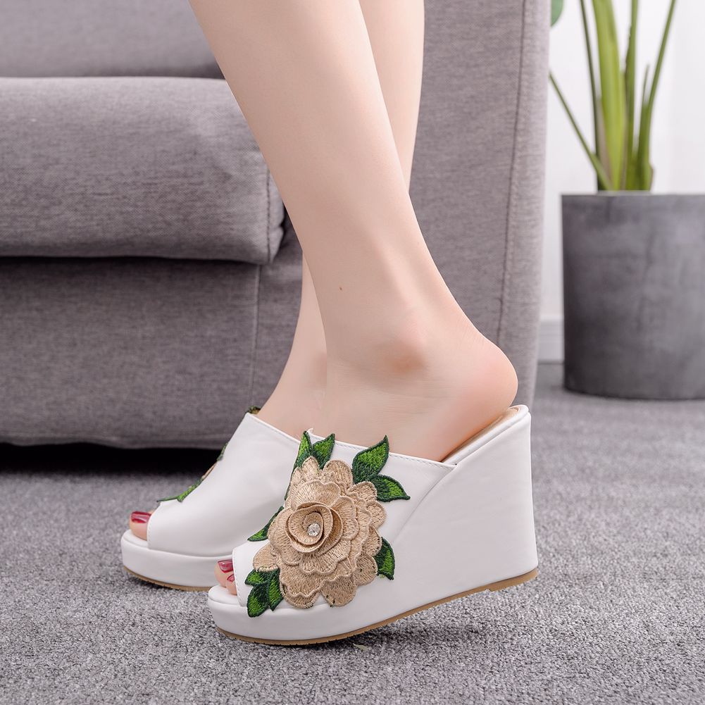 Street Fashion Dress - Sandal Wanita Model Bunga, Open Toe,