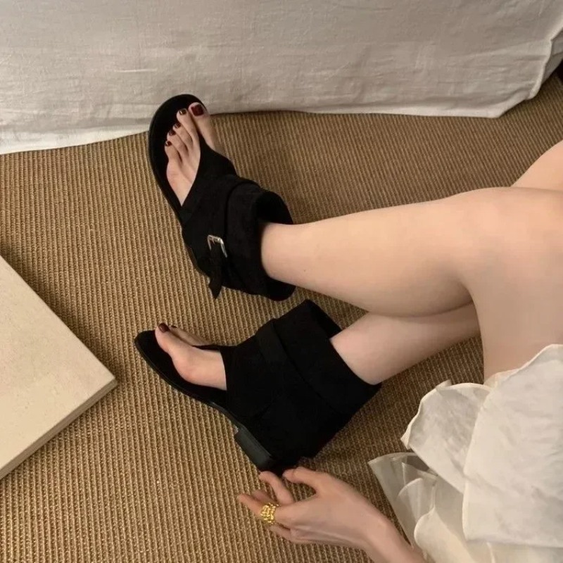 Street Fashion Dress - Sepatu Boots Kasual 2026, Sepatu Gaya