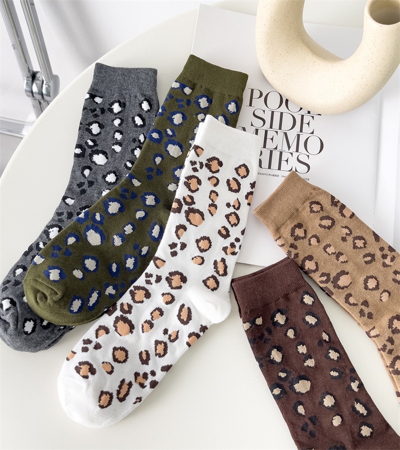 1 3 5 Pasang Kaus Kaki Motif M - Street Fashion Youtube ulasan dan harga
