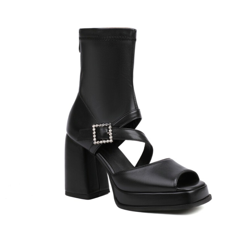 Sandal Gladiator Wanita Desain - Street Fashion Female ulasan dan harga