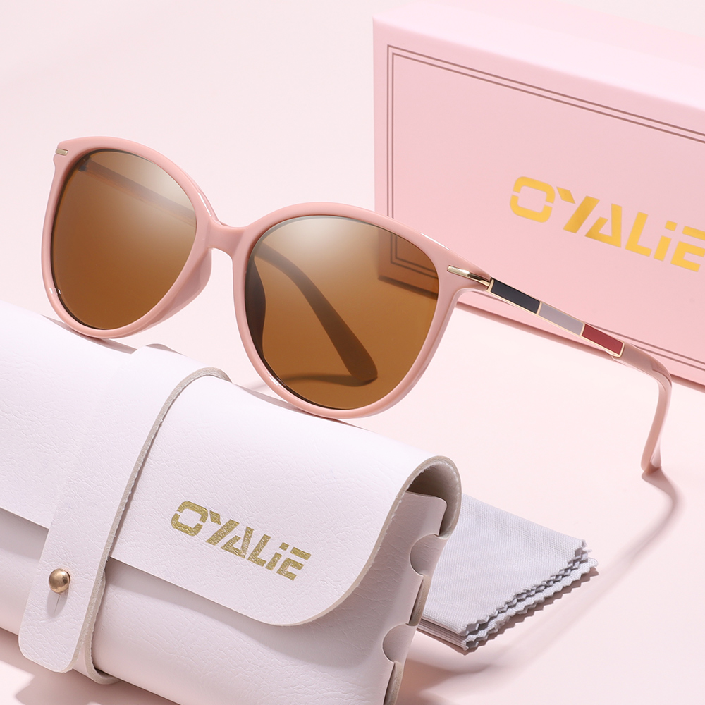 Kacamata Hitam Klasik Oyalie W - Street Fashion Look ulasan dan harga