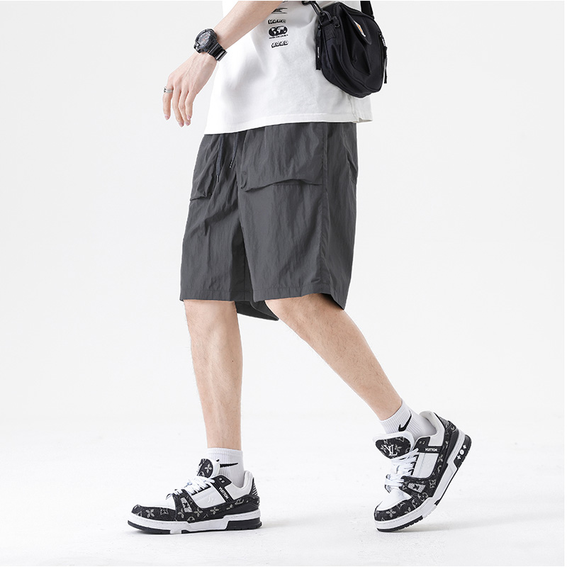 Celana Pendek Pria Tren Musim  - Street Fashion Trends 2025 ulasan dan harga